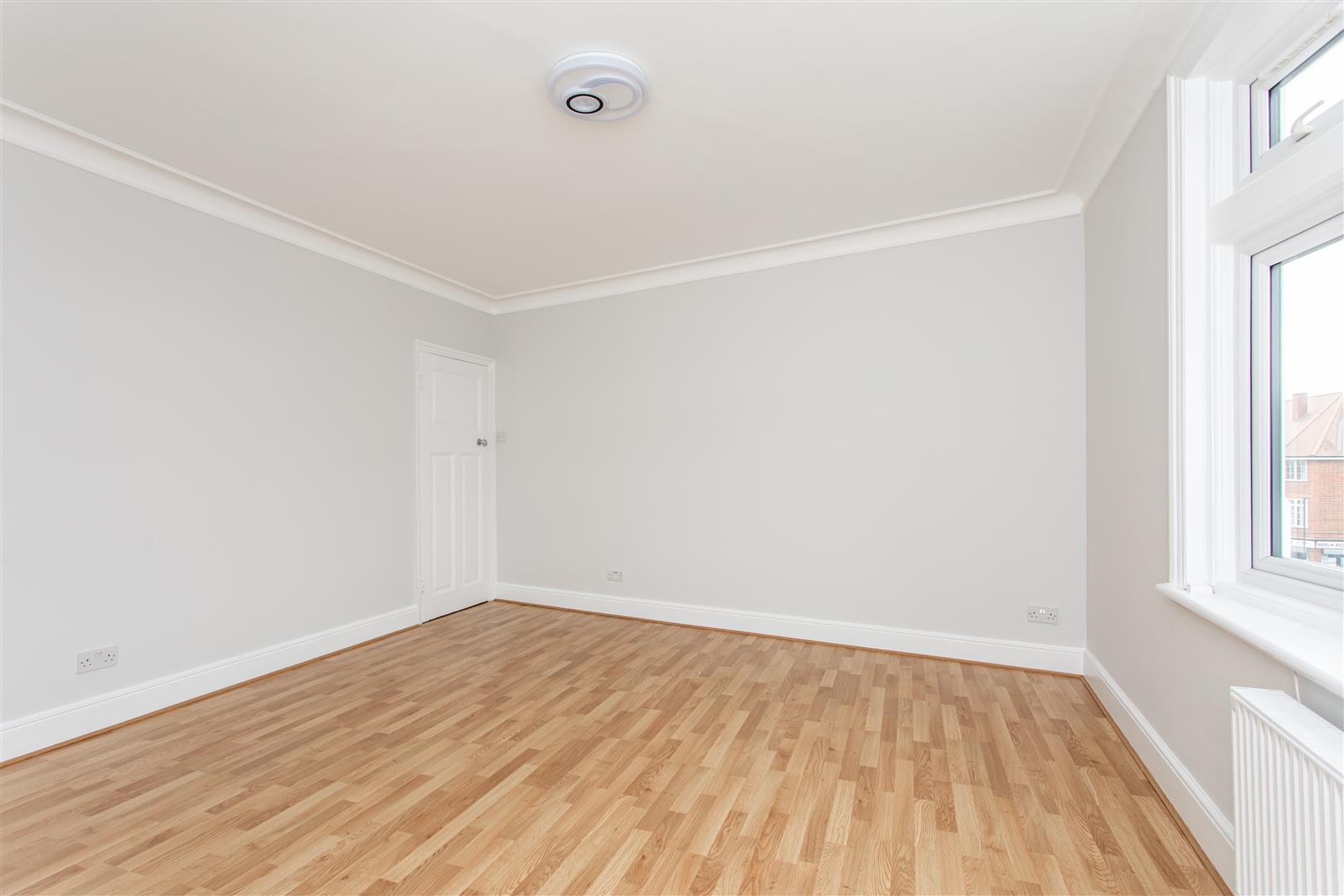 2 bed property in Green Lanes, Winchmore Hill